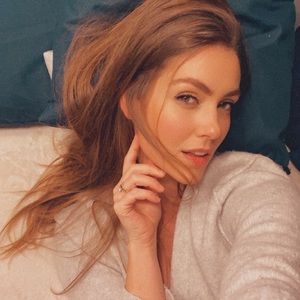 Meet your Posher, Maia